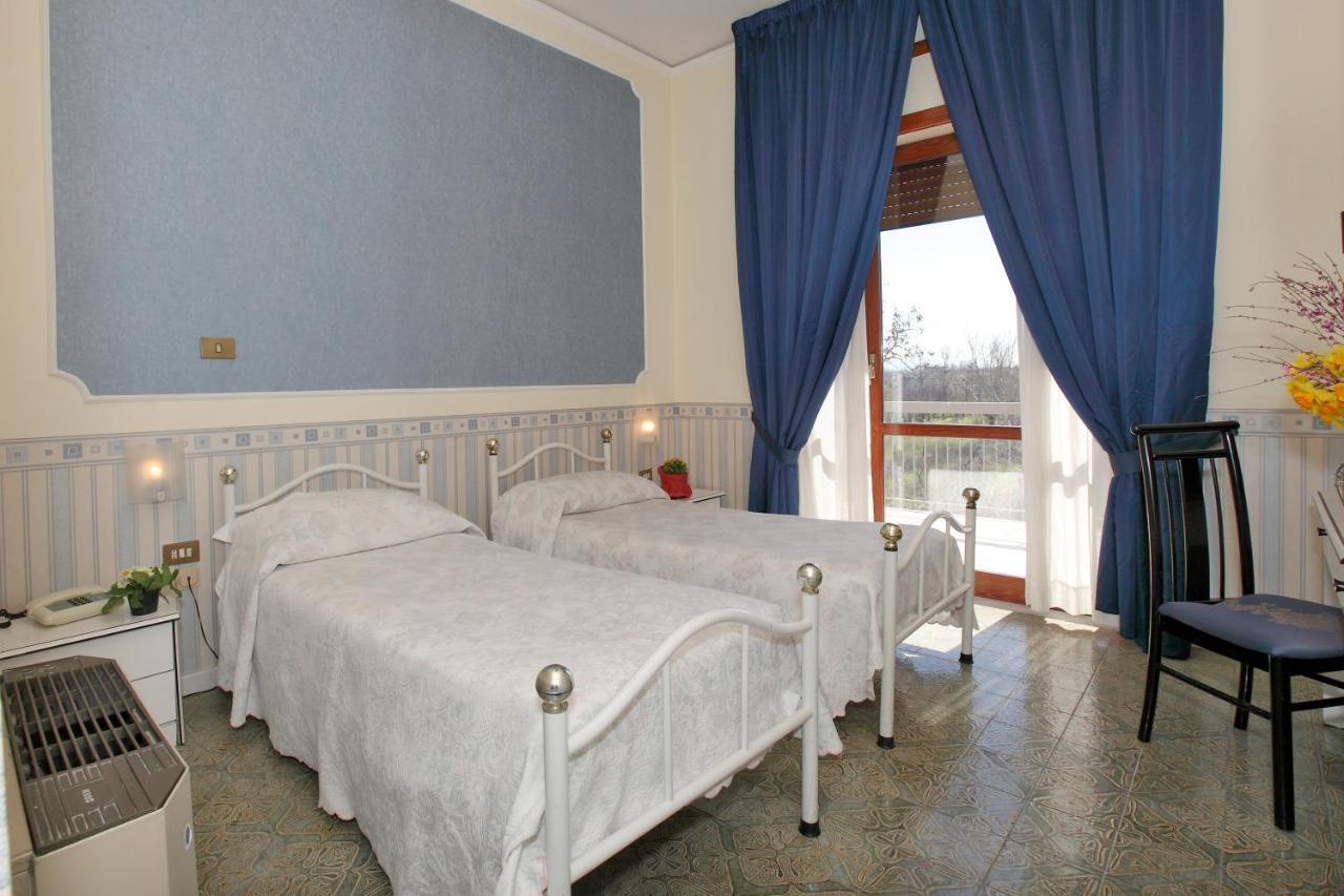 Il Tricolore Caivano Luaran gambar